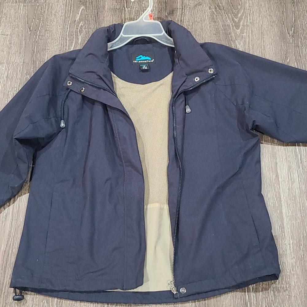 Tri-Mountain Women's full zip light weight Hoodie